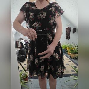 Guess Black Dress with Multicolor Floral Design